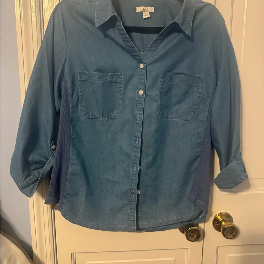 Croft & Barrow Light Blue Denim Shirt. Cute , Classic & Timeless. XL - Picture 2 of 9